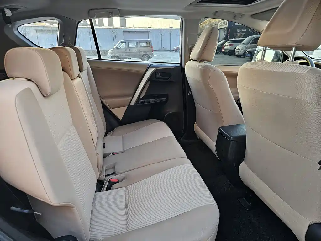 TOYOTA RAV4 RONGFANG