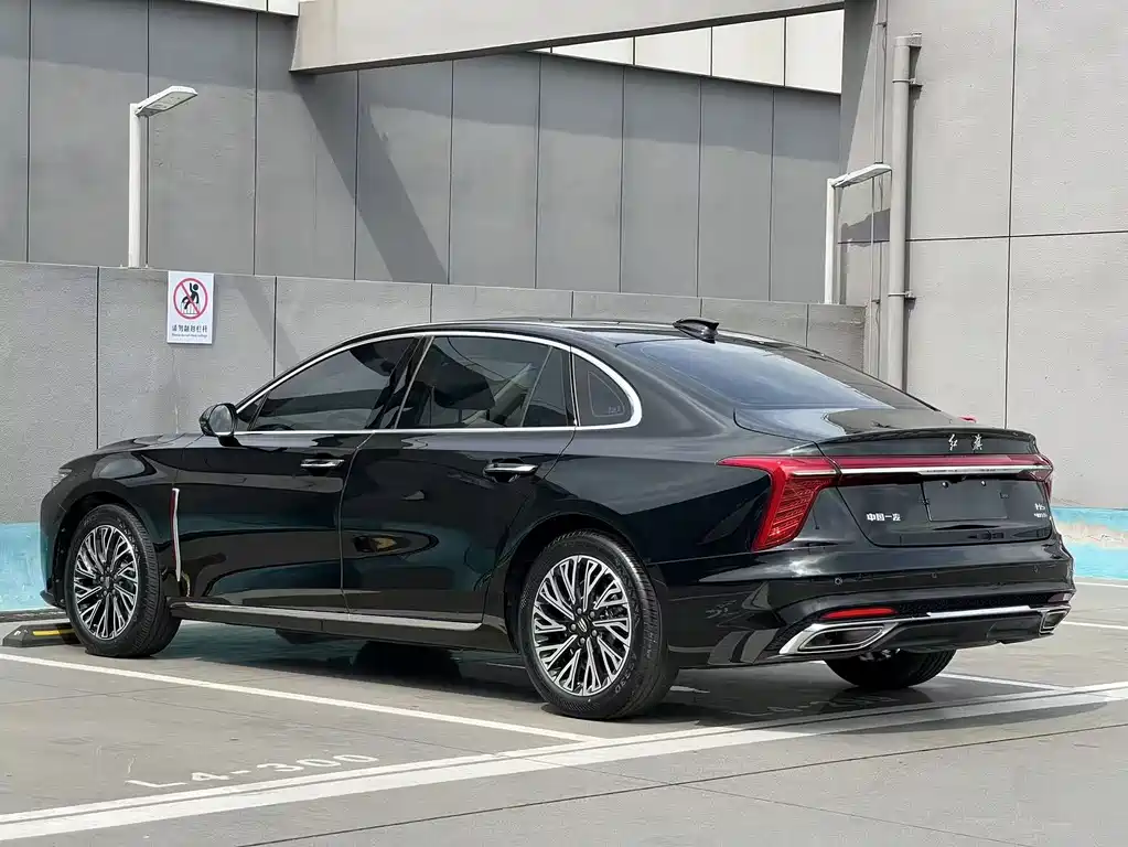 Hongqi Hongqi H5 — миниатюра 4