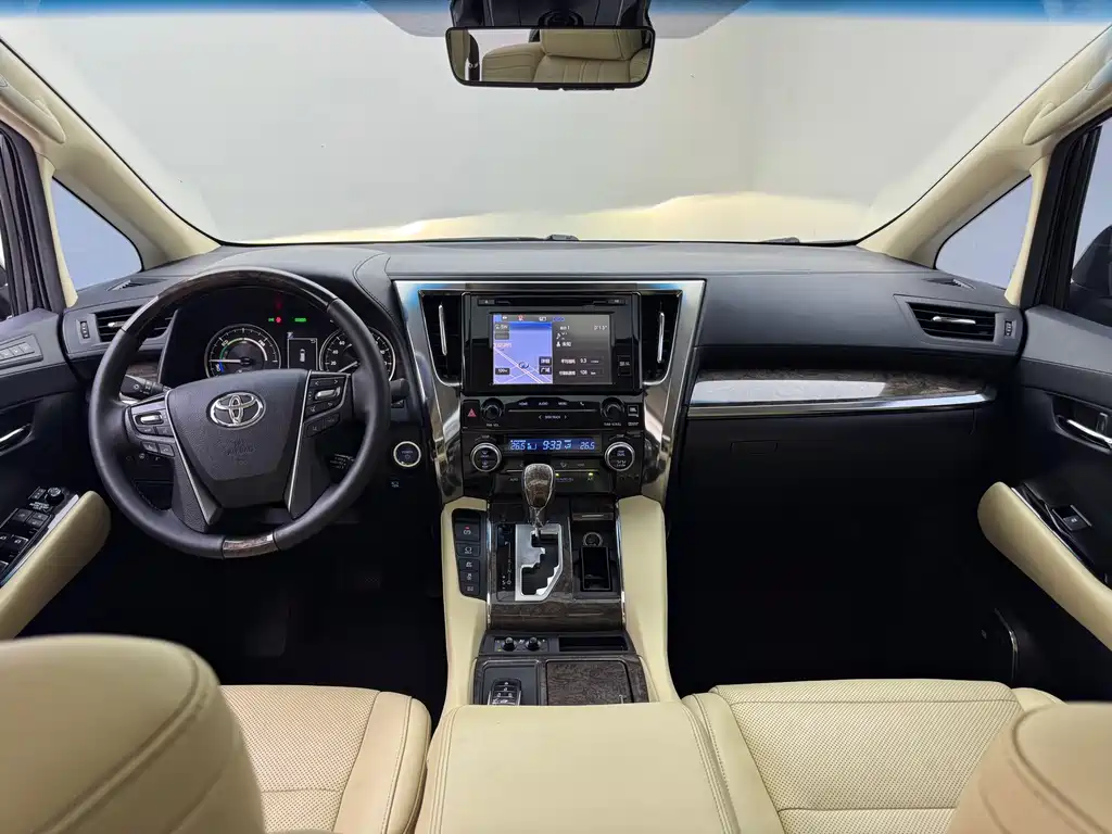 Toyota Vellfire 2019 2.5L HV Luxury