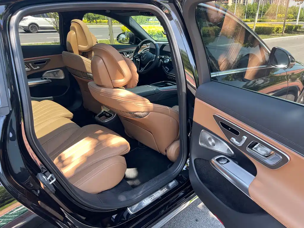 Mercedes-Benz E-Class E 2025 E 300 L Luxury