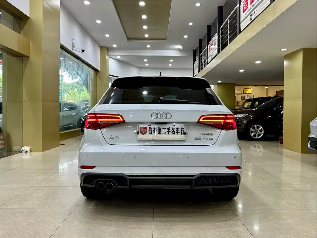 Audi A3 2019 Sportback 35 TFSI Fashion V