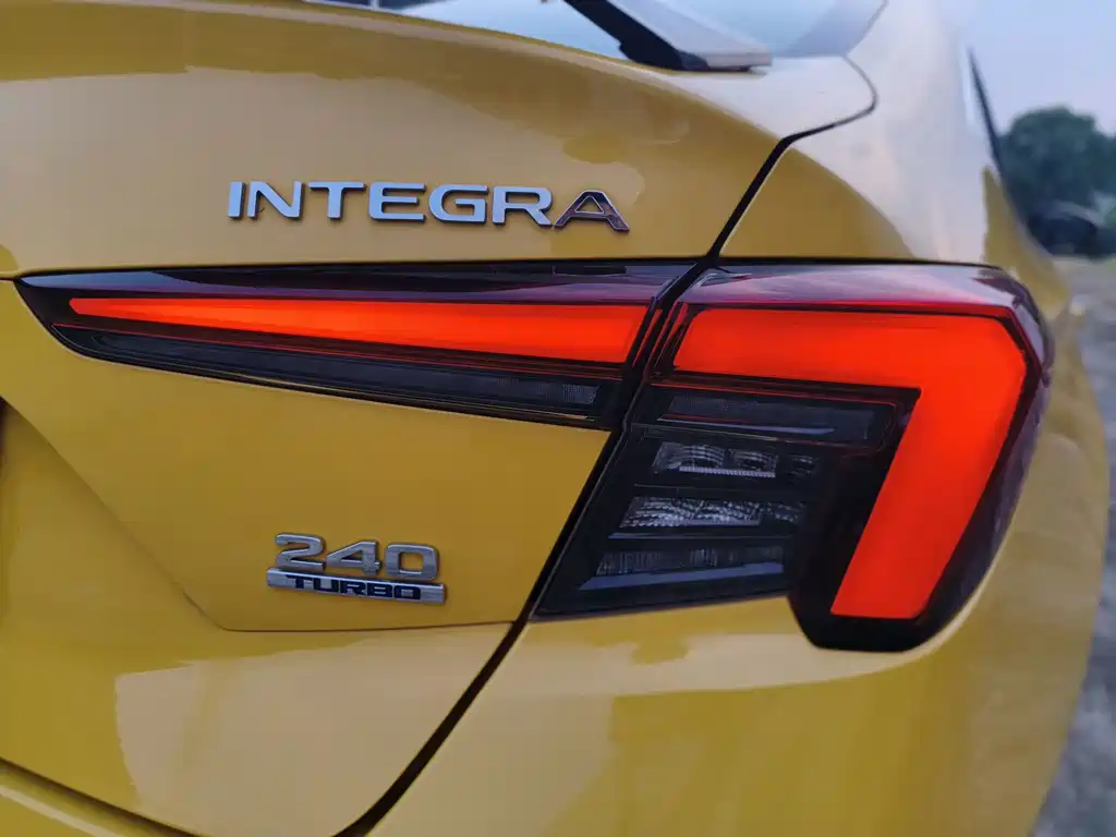 Honda Integra — миниатюра 18