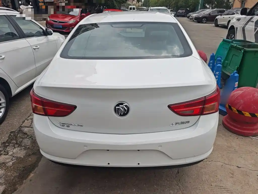 Buick Verano — миниатюра 6