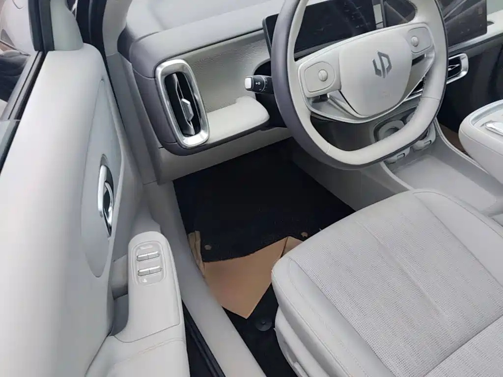 Leapmotor Leapmotor B10 — миниатюра 16