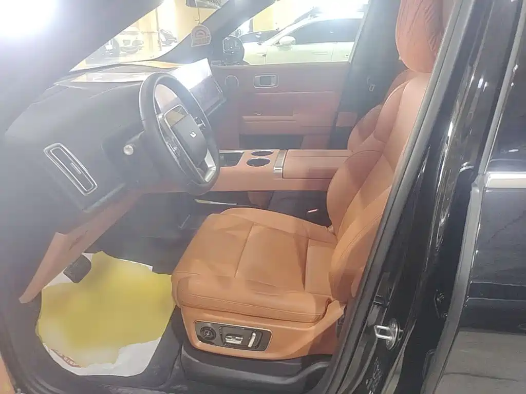 Li Auto Li L8 — миниатюра 15