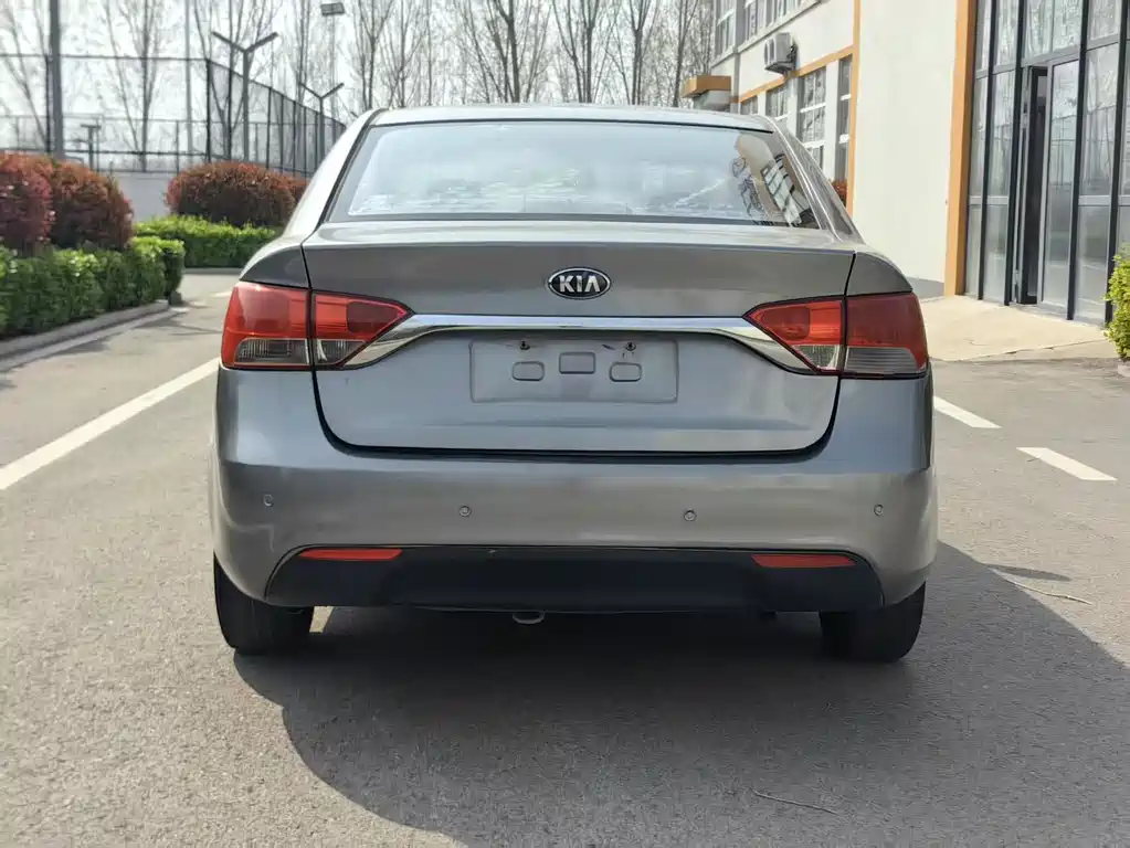 Kia Forte 2014 1.6L AT GL