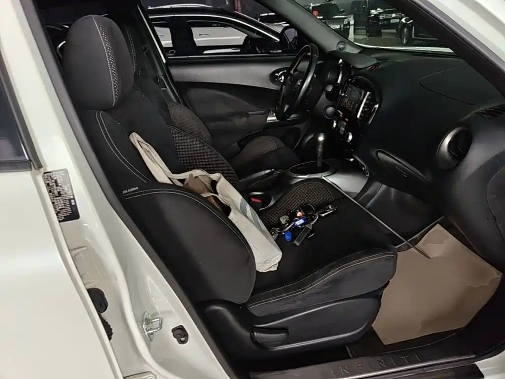 Infiniti ESQ — миниатюра 25