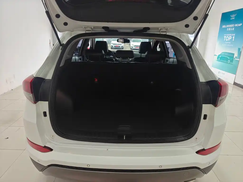 Hyundai Tucson — миниатюра 8