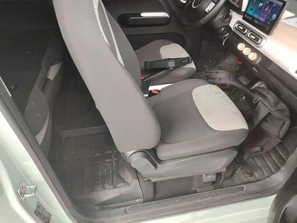 Wuling MINIEV — миниатюра 25