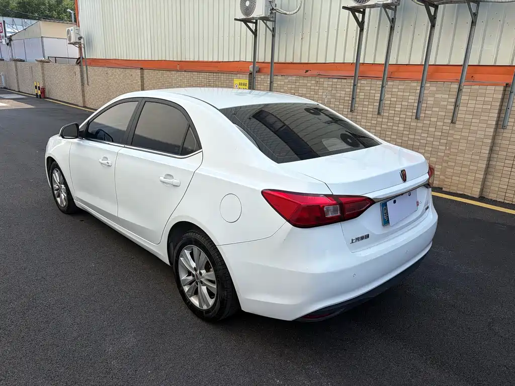 Roewe 360 — миниатюра 8