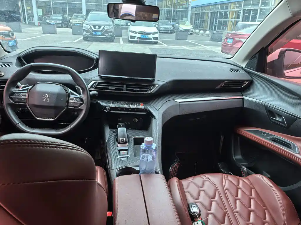 Peugeot 4008 — миниатюра 4