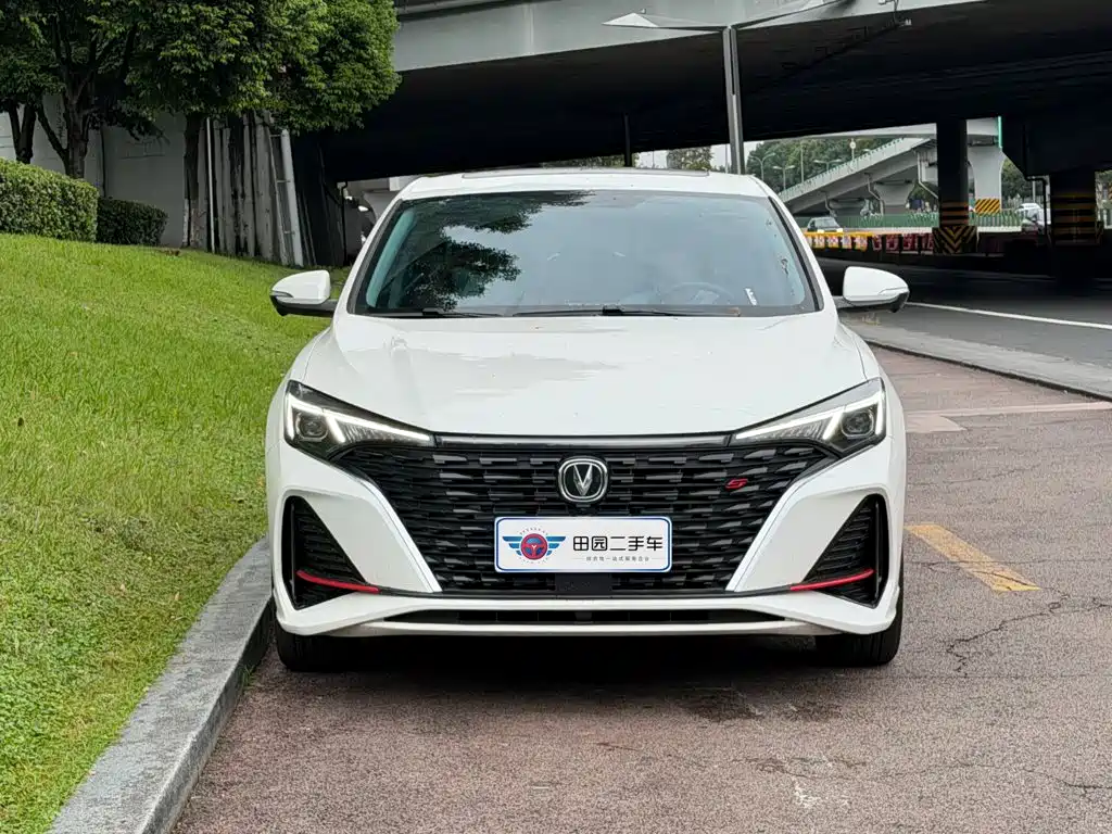Changan Eado — миниатюра 2