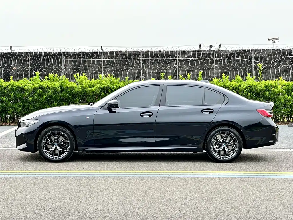 BMW 3 Series — миниатюра 7