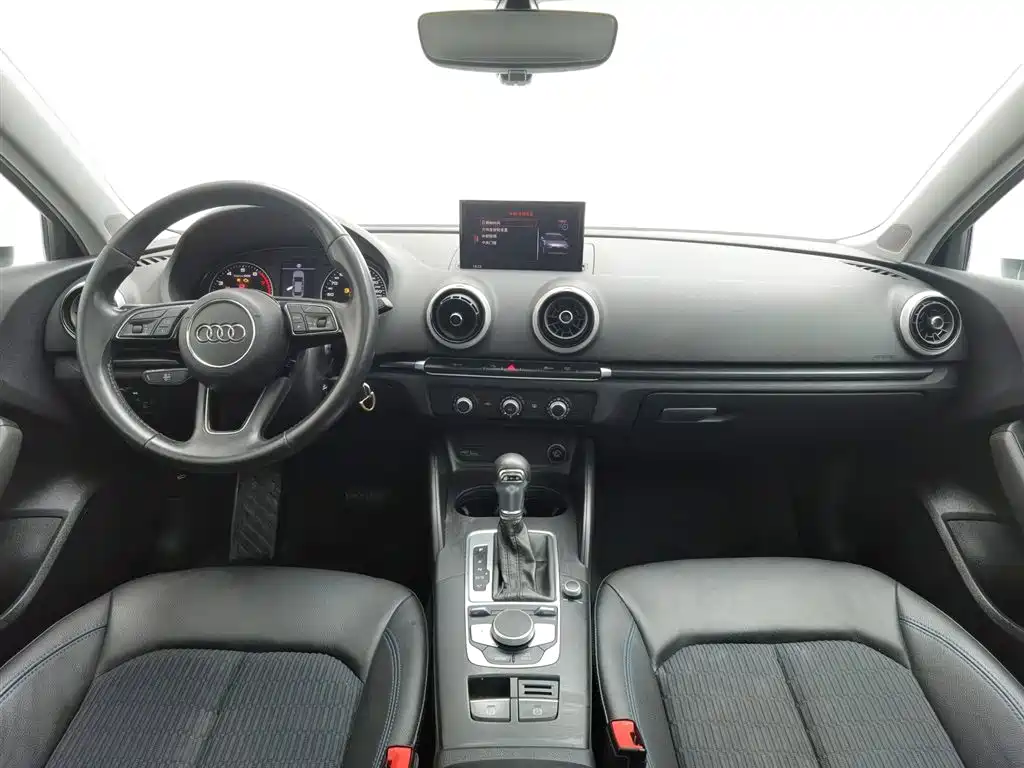 Audi A3 2020 Limousine 35 TFSI Fashion VI