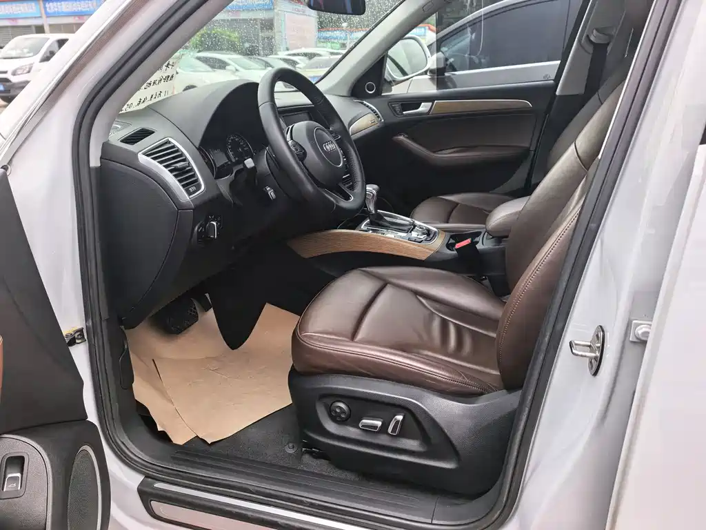 Audi Q5 (Import) — миниатюра 4