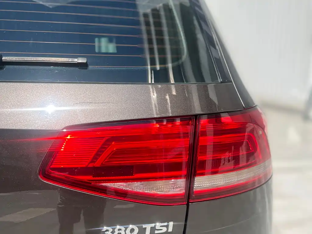 Volkswagen Passat Variant 2016 380TSI