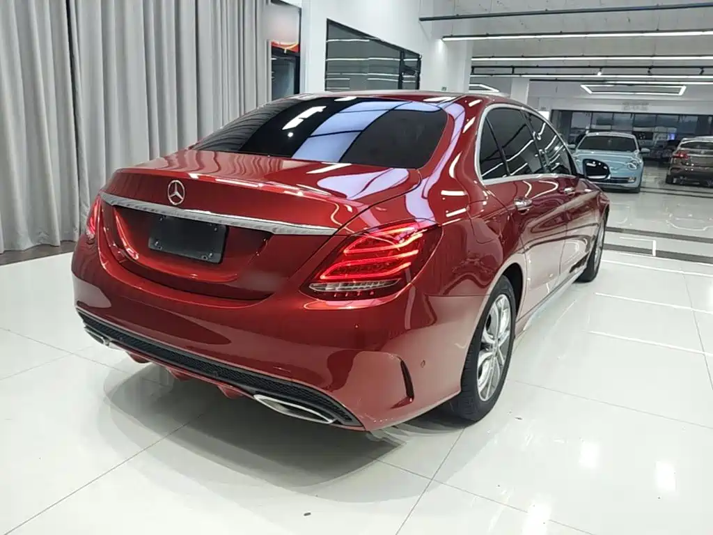 Mercedes-Benz C-Class — миниатюра 7
