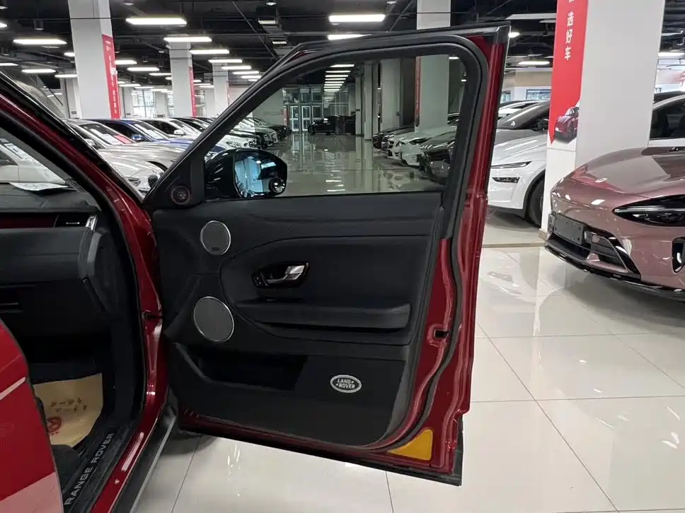 Land Rover Evoque — миниатюра 21