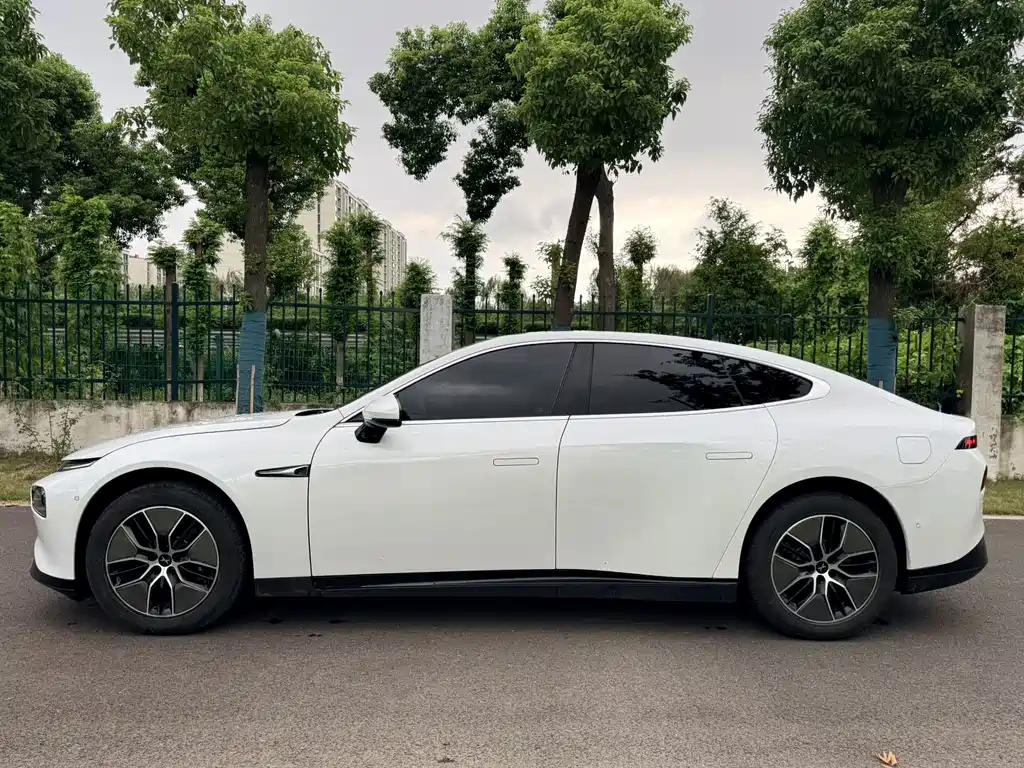 XPeng P7 — миниатюра 7