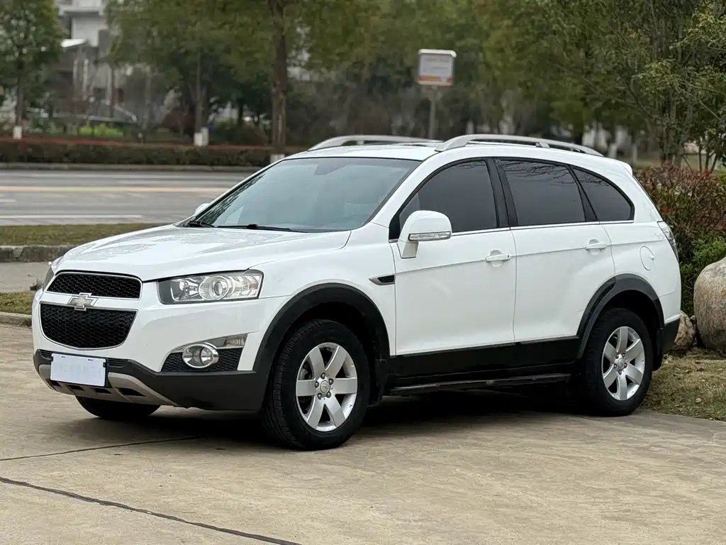 Chevrolet Captiva (Import) 2013