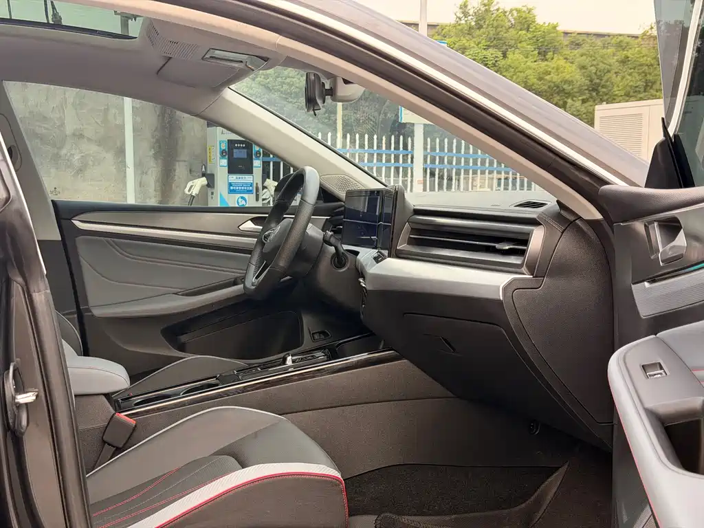 Volkswagen Lamando — миниатюра 9