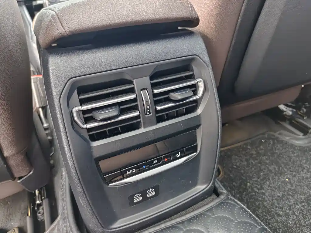 BMW 3 Series — миниатюра 14