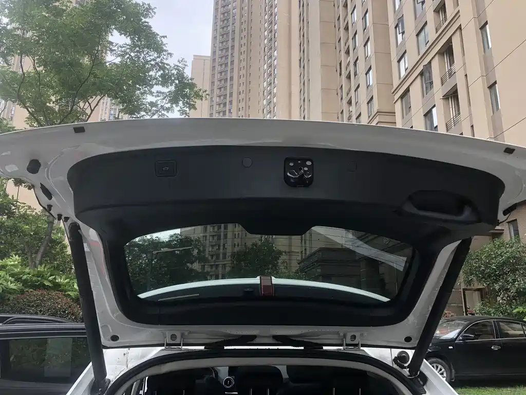Wey Wey VV5 — миниатюра 21
