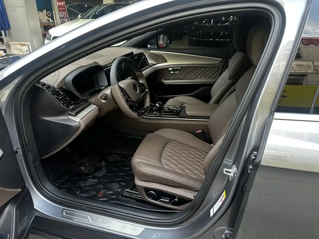 BYD Han — миниатюра 19