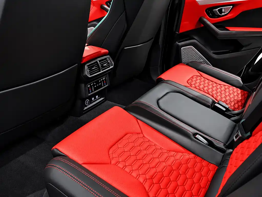 Lamborghini Urus — миниатюра 8