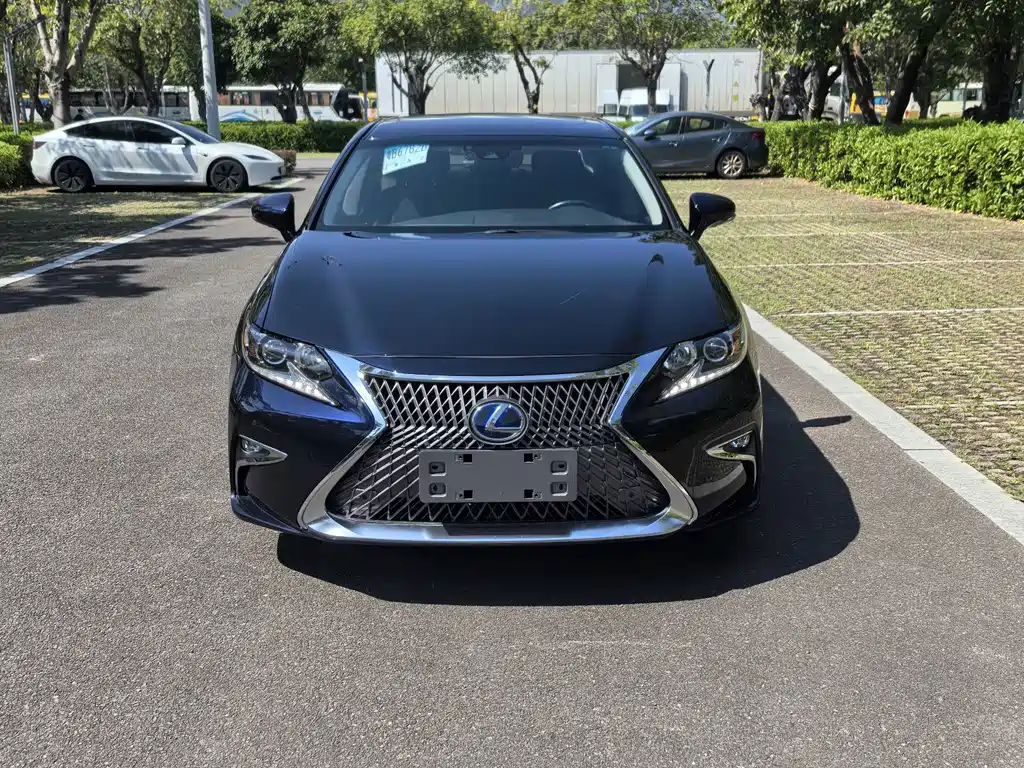 Lexus ES — миниатюра 3