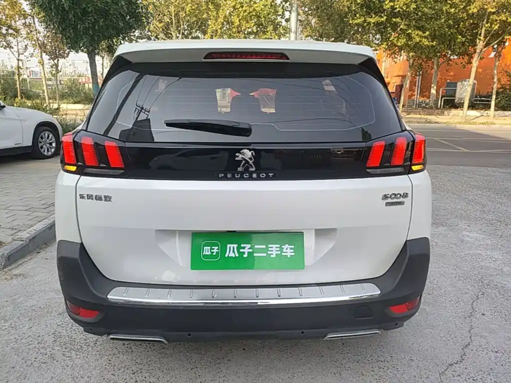 Peugeot 5008 — миниатюра 6