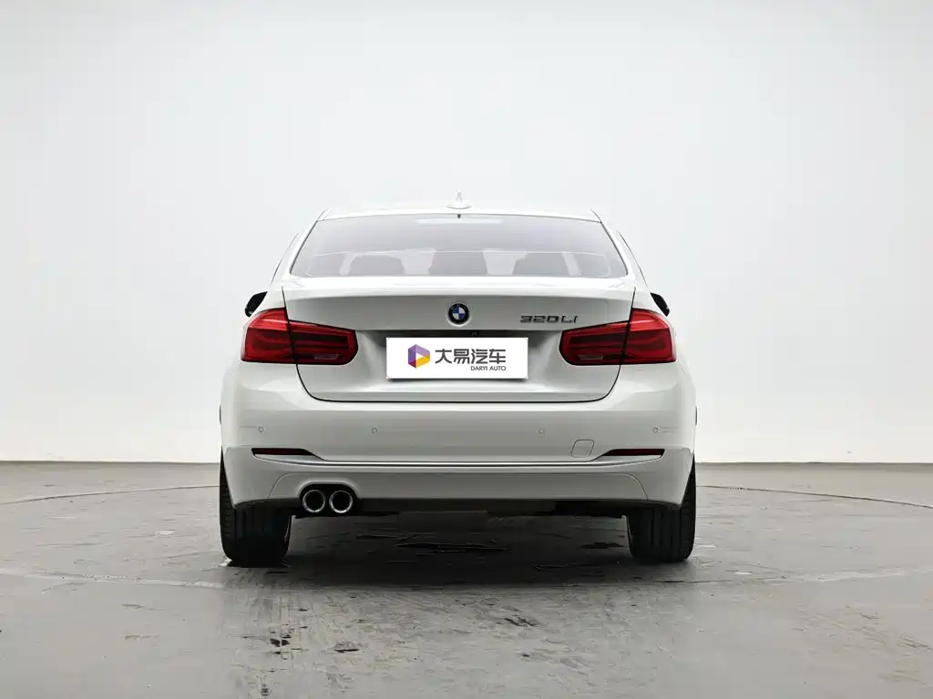 BMW 3 Series — миниатюра 4