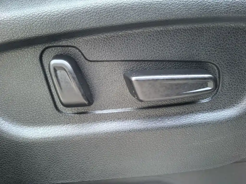 Hyundai Custo — миниатюра 32