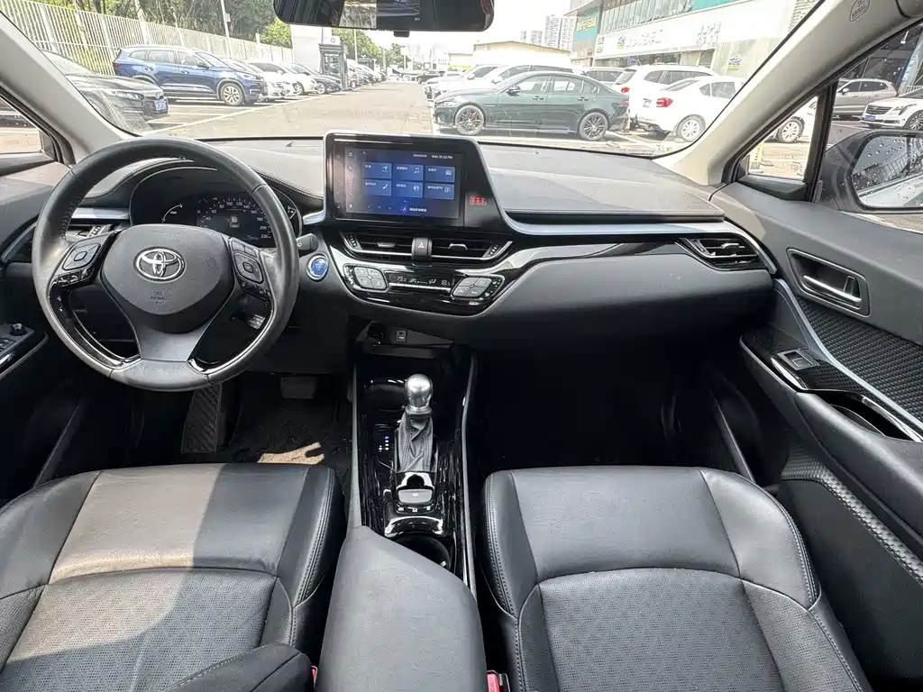 Toyota IZOA — миниатюра 9