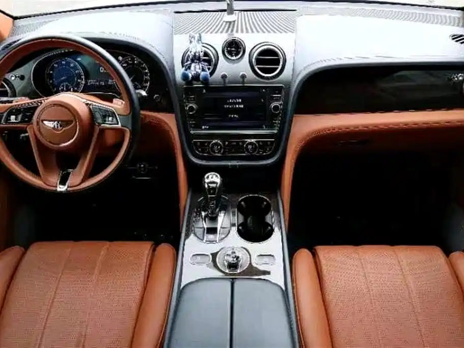 Bentley Bentayga 2017 6.0T Standard