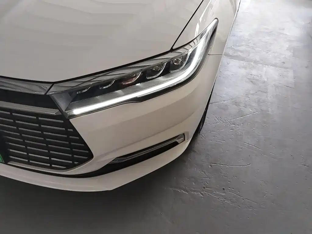 BYD Qin NEV — миниатюра 24