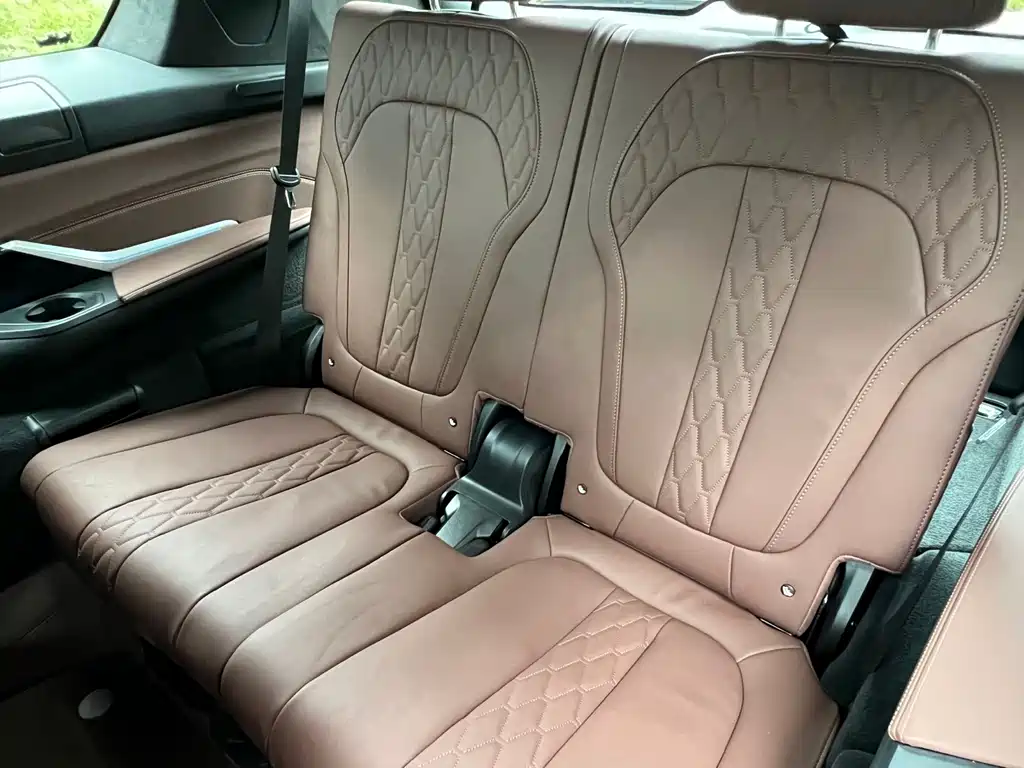 BMW X7 — миниатюра 11