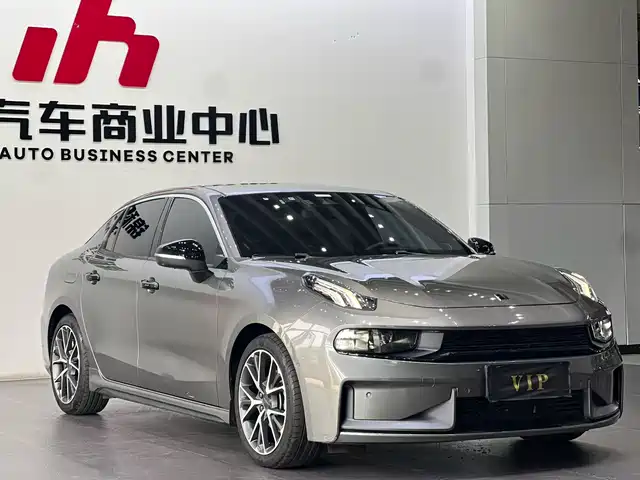 2022 Lynk & Co 03