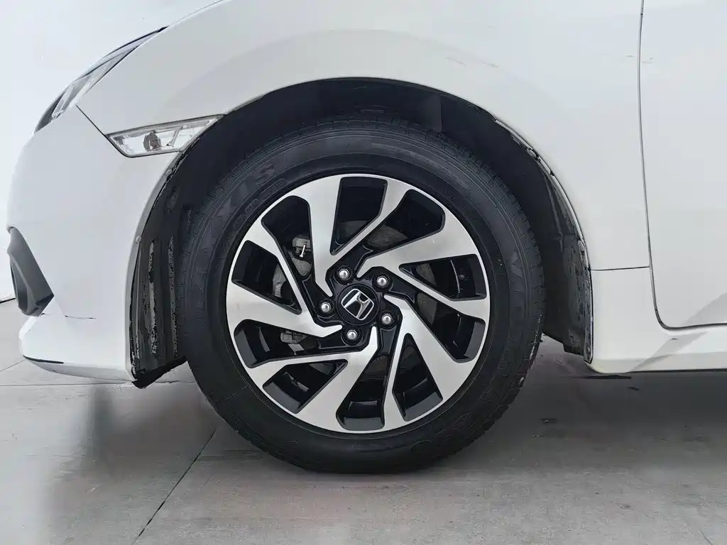 Honda Civic — миниатюра 17