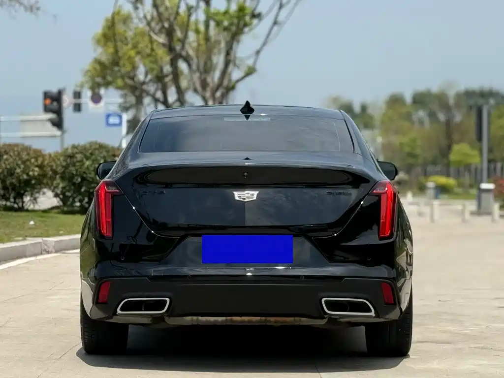 Cadillac CT4 — миниатюра 3