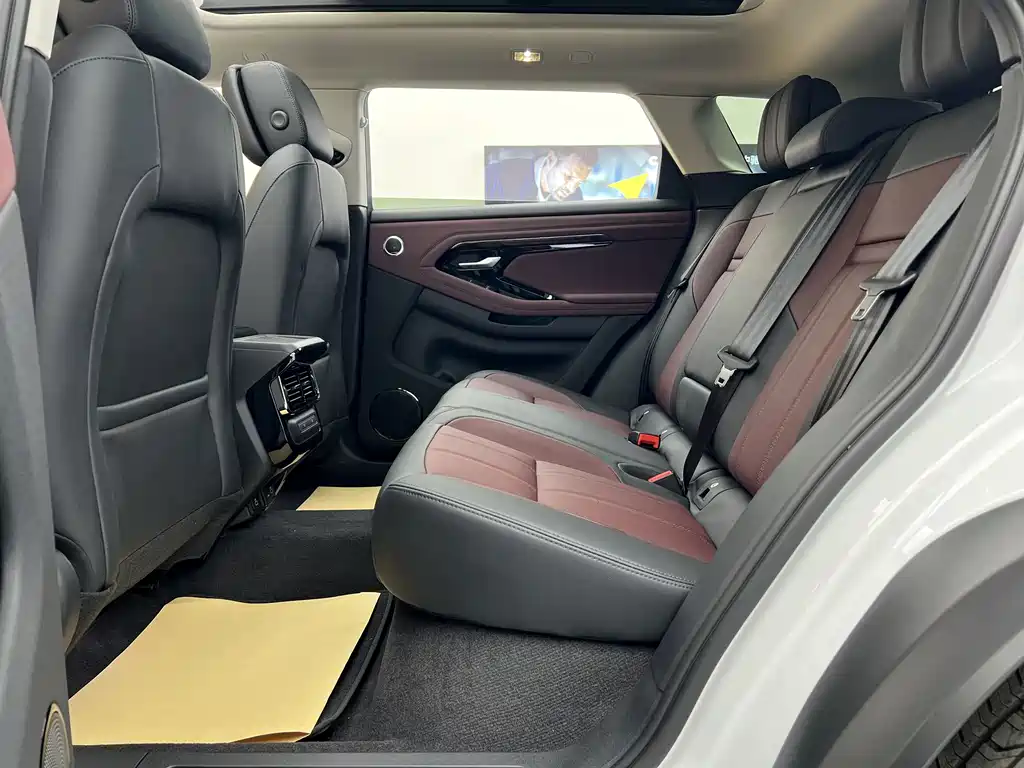 Land Rover Range Rover Evoque 2026 L SE
