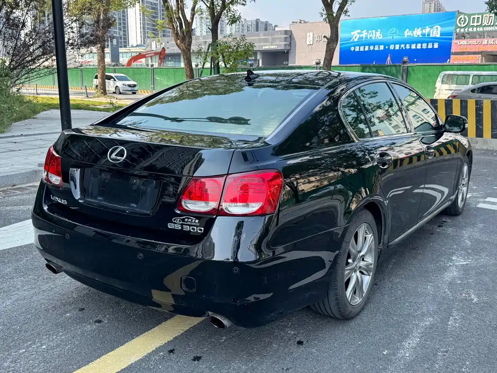 Lexus GS — миниатюра 4