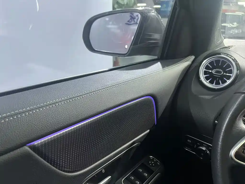 Mercedes-Benz GLA — миниатюра 11