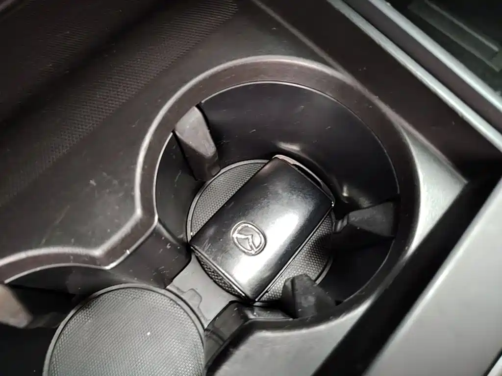 Mazda CX-30 EV — миниатюра 9