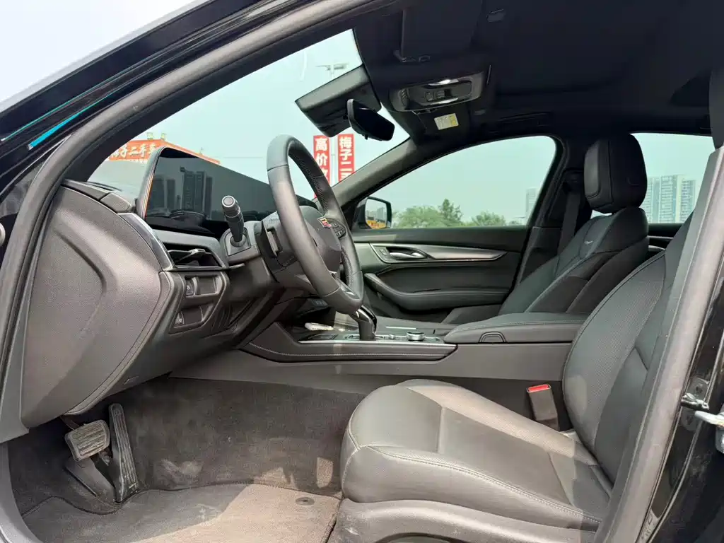 Cadillac CT5 — миниатюра 4