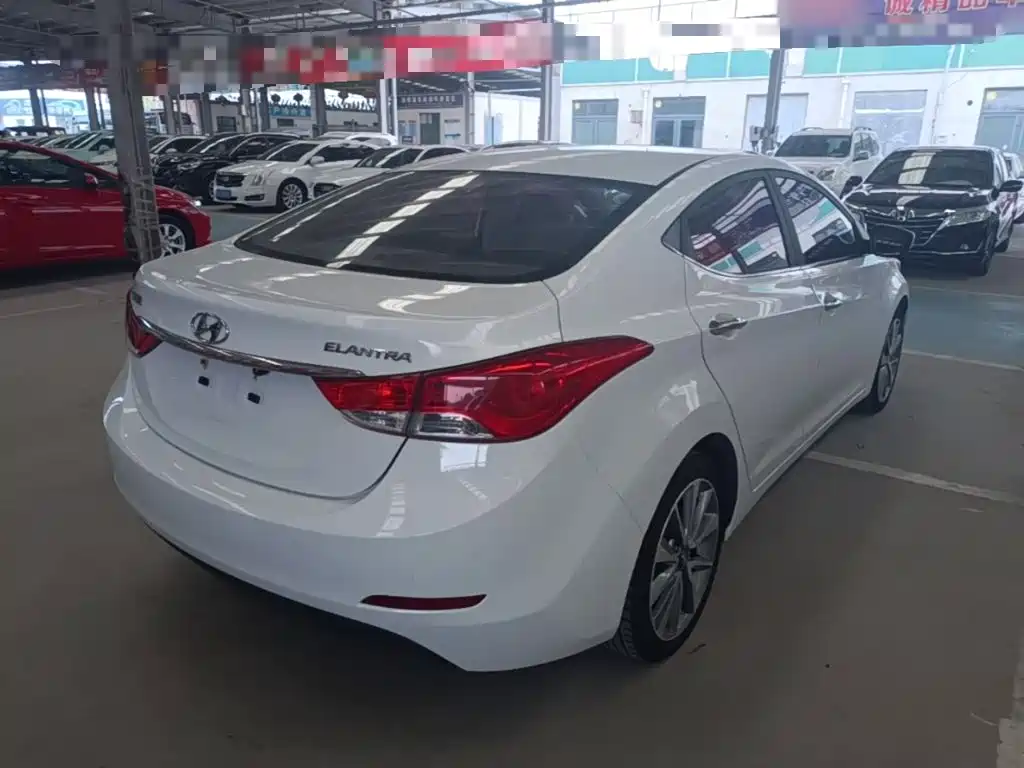 Hyundai Elantra Langdong — миниатюра 7