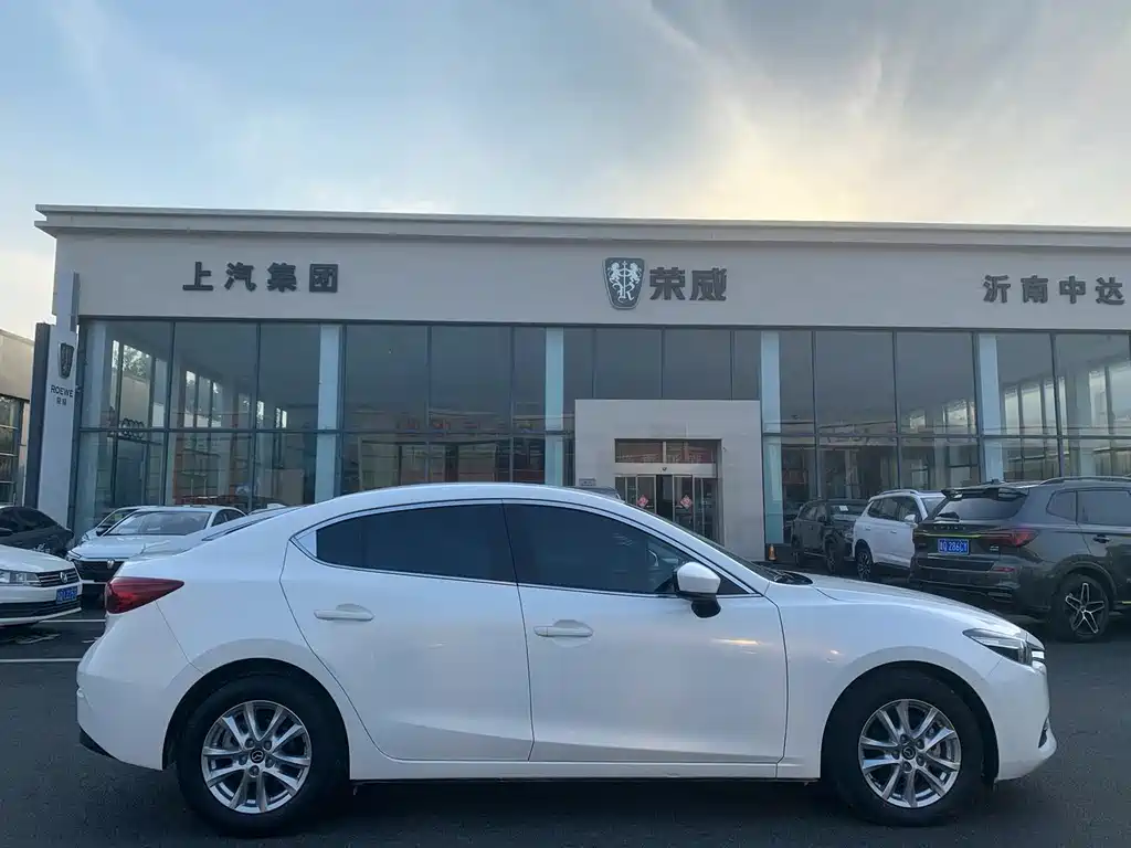 Mazda 3 Axela — миниатюра 4