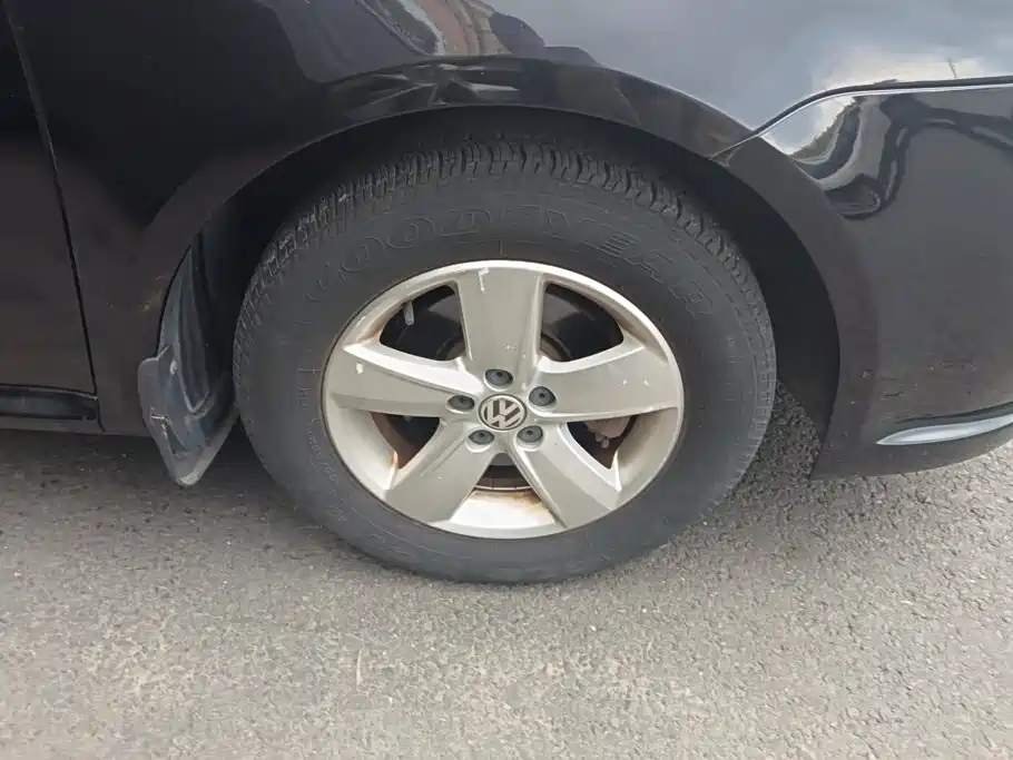 Volkswagen Lavida — миниатюра 6