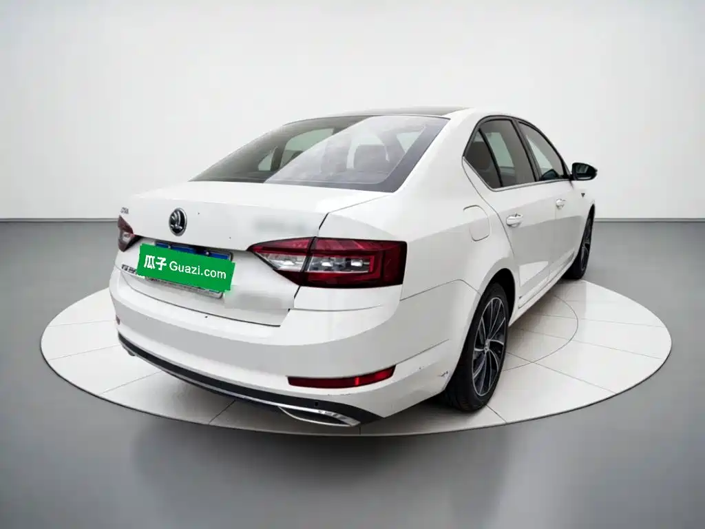 Skoda Octavia — миниатюра 6
