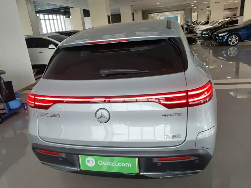 Mercedes-Benz EQC — миниатюра 6
